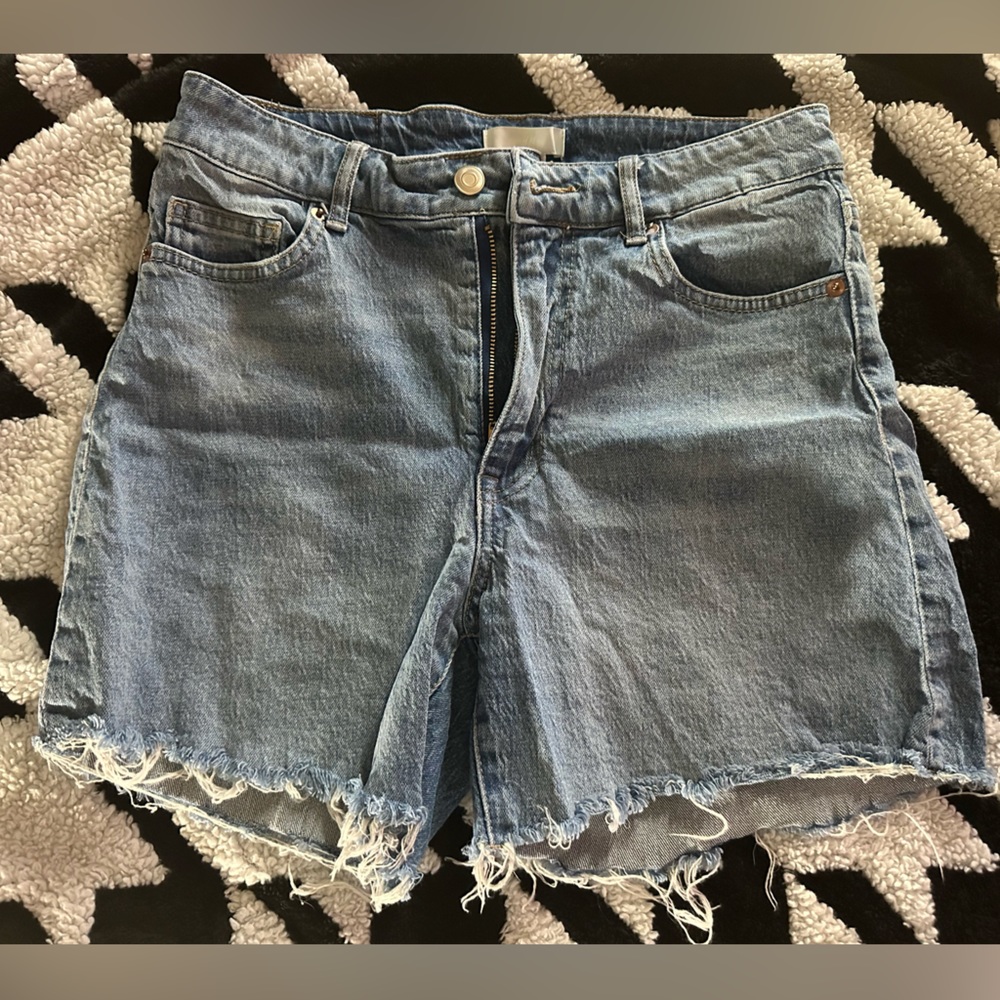 H&M mom high rise jean shorts